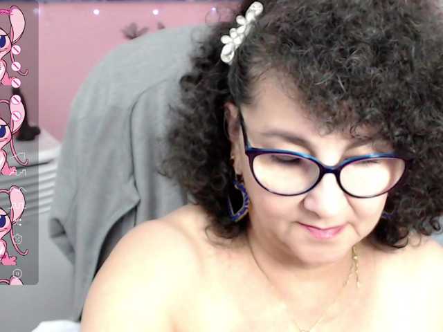 Zdjęcia cataleya-mom mom horny play bogboobs and squirt for you