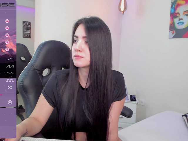 Zdjęcia Cherry-luxury hey guys want to see me naked and dance for you !!? :big77