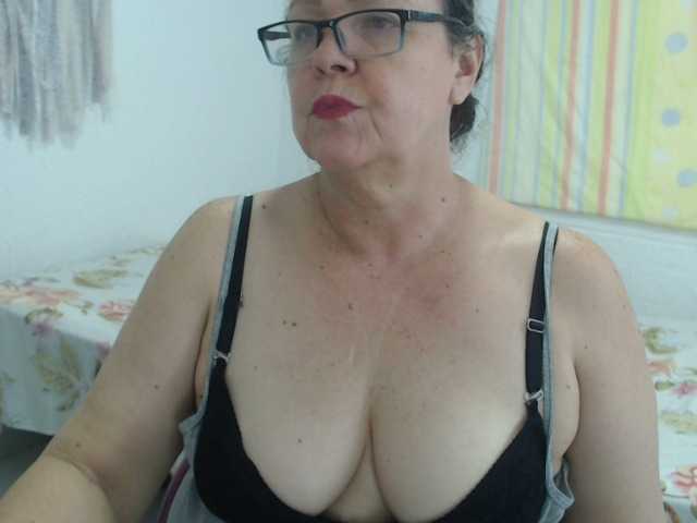 Zdjęcia maturekarime Mature woman hairy and bbw,: tits 30, pussy 35, ass 25, all naked 100, masturbate and cum 120