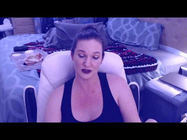 Zdjęcia NinaJaymes Lets have fun in private!!Roleplay, C2C, stockings for an extra tip in private, dildo. I only go to private for these things.